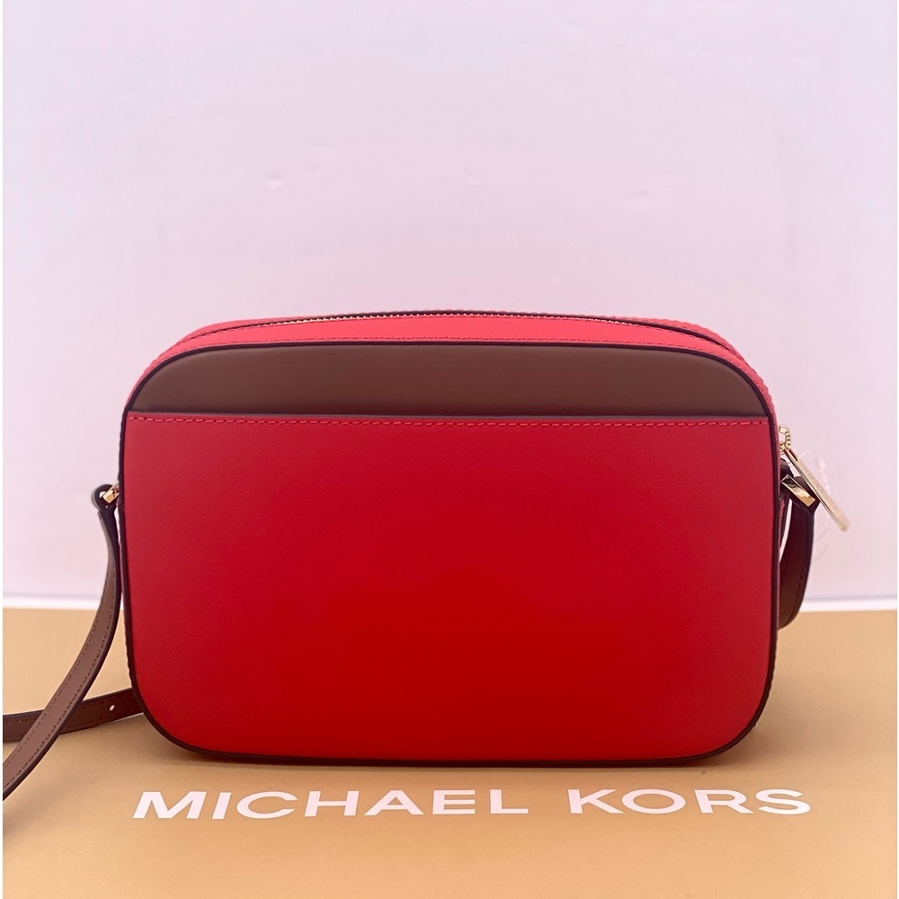 Michael Kors Women's Jet Set Logo
East West Zip Chain Crossbody - Picture 2 of 12